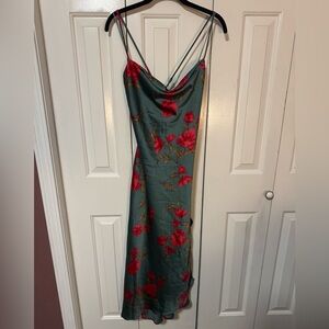NWOT ASTR the label, Women’s Green and Red Floral Maxi Dress